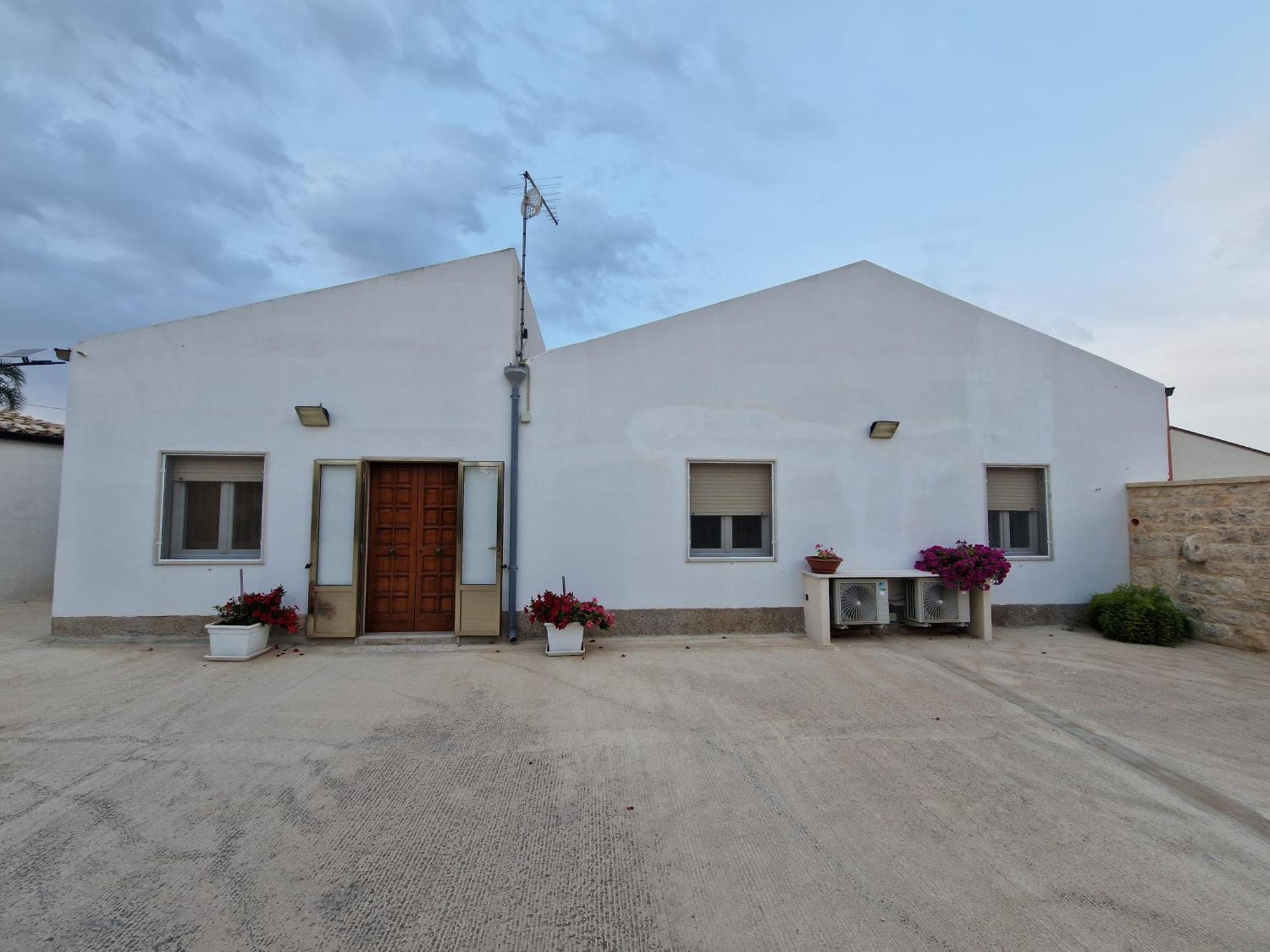 Casa Vacanza I Due Ulivi モーディカ エクステリア 写真